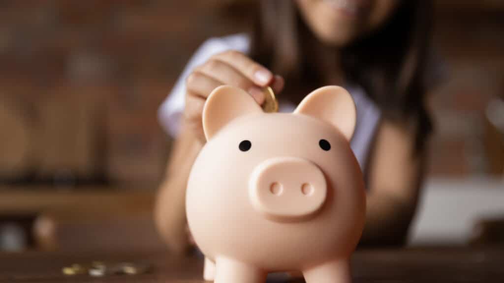 7 Finance Lessons for Your Kids
